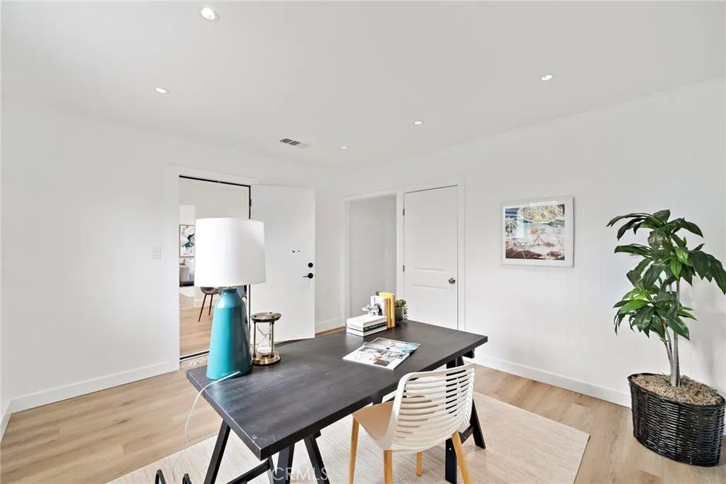 Nhà bán 3 phòng ngủ tại Santa Ana, CA - $909,000 - ảnh 5