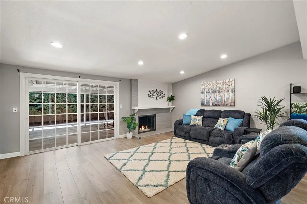 Nhà bán 4 phòng ngủ tại Fountain Valley, CA - $1,449,000 - ảnh 5