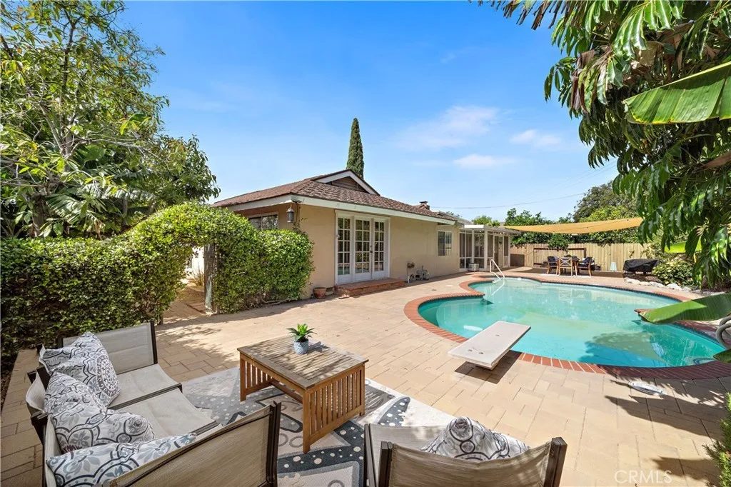 4-Bedroom Single-Family Home for Sale in Tustin, CA – 1481 Lance Dr – $1,299,000 - photo 2
