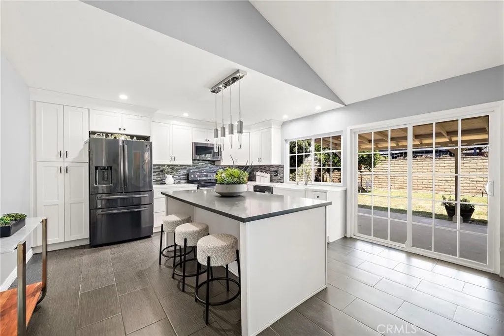 Nhà bán 4 phòng ngủ tại Fountain Valley, CA - $1,389,000 - ảnh 7