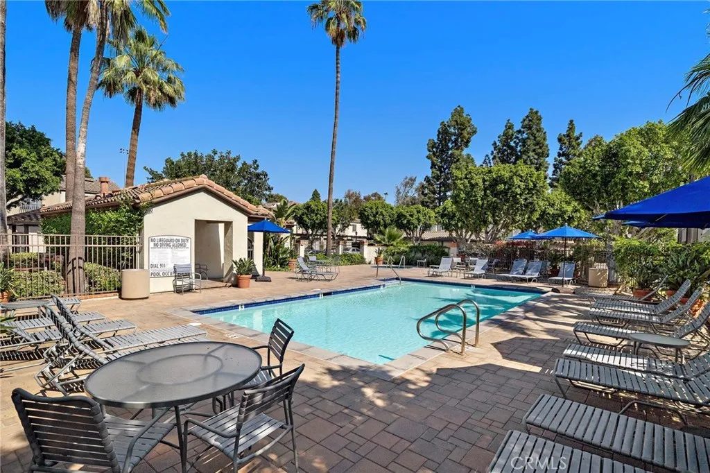 Nhà bán 1 phòng ngủ tại Tustin, CA - $559,900 - ảnh 7