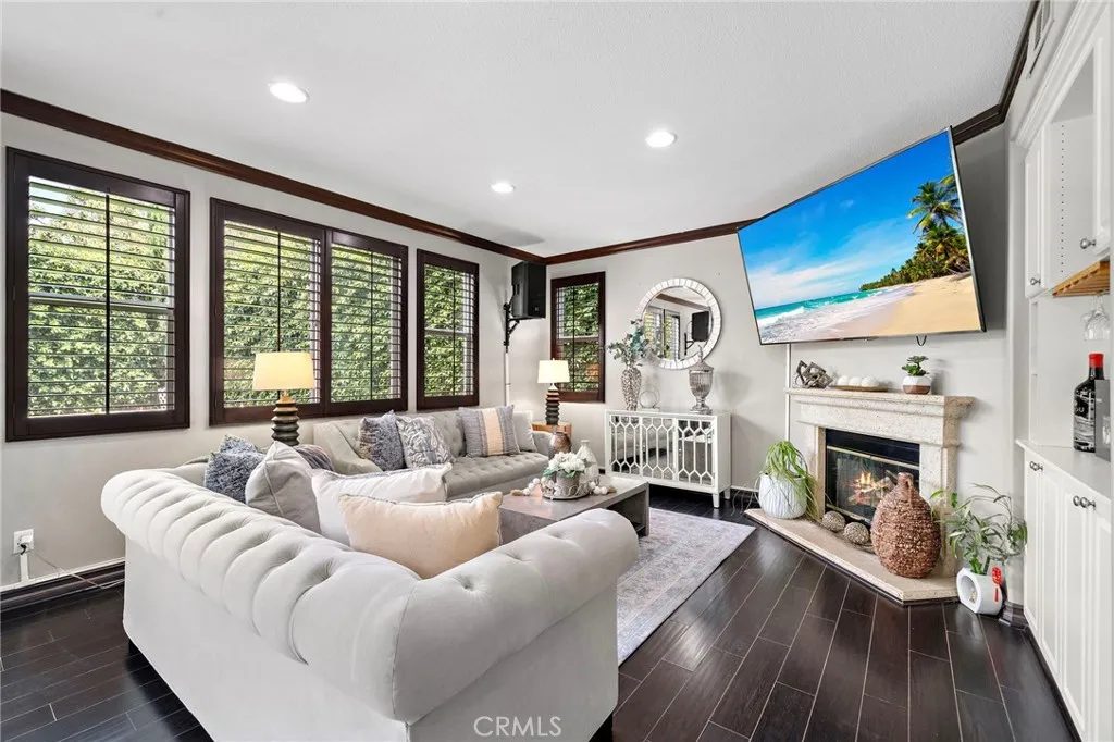 4-Bedroom Single-Family Home for Sale in Anaheim, CA – 5895 E Camino Manzano – $1,359,000 - photo 2