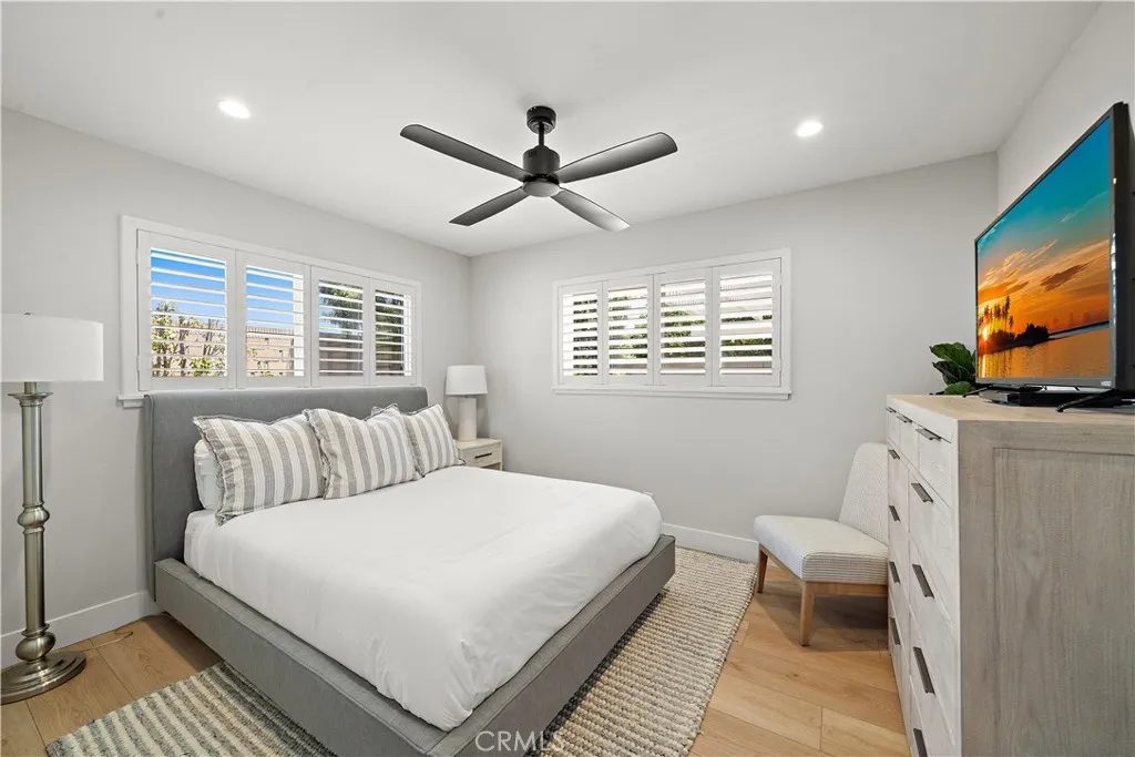Nhà bán 4 phòng ngủ tại Fountain Valley, CA - $1,549,000 - ảnh 12