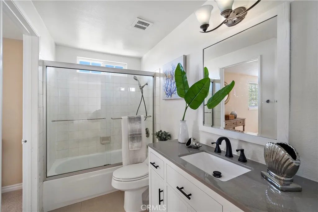 4-Bedroom Single-Family Home for Sale in Anaheim, CA – 104 S Carousel St – $1,249,000 - photo 11