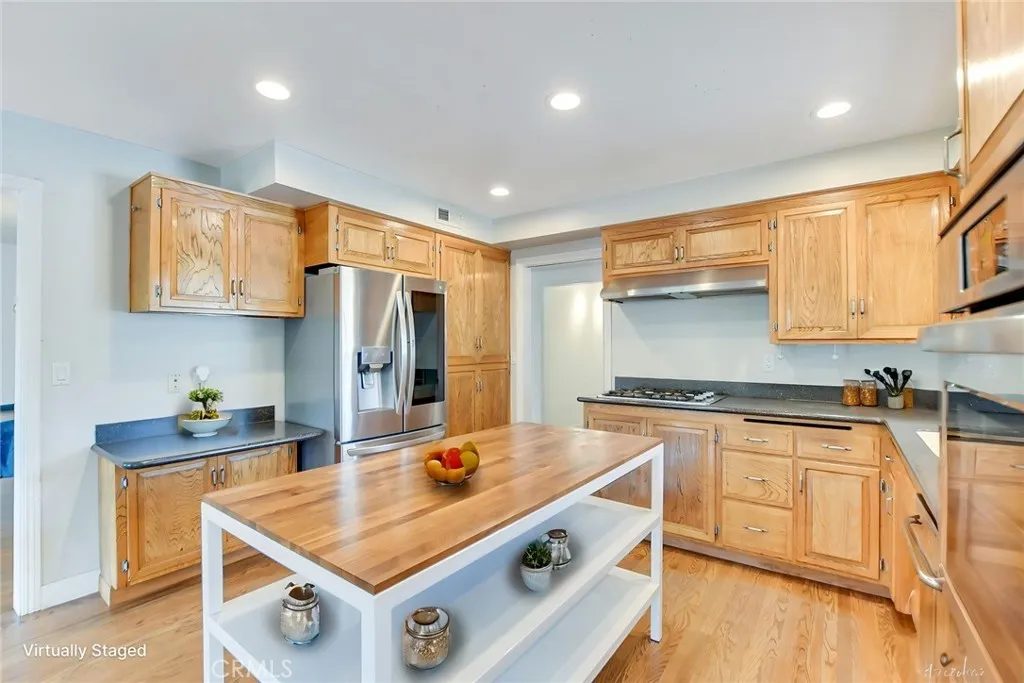 4-Bedroom Single-Family Home for Sale in Glendora, CA – 1302 E Bennett Ave – $1,240,000 - photo 5