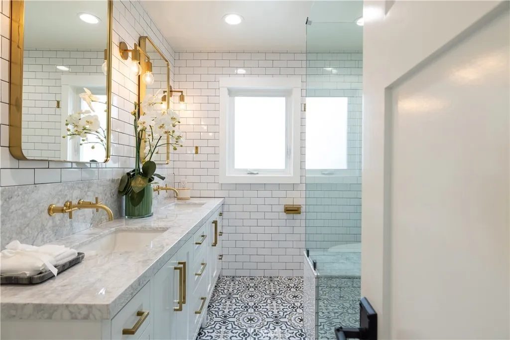 Nhà bán 5 phòng ngủ tại Newport Beach, CA - $4,650,000 - ảnh 12