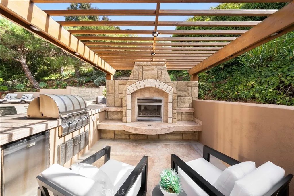 Nhà bán 4 phòng ngủ tại Laguna Beach, CA - $4,495,000 - ảnh 6