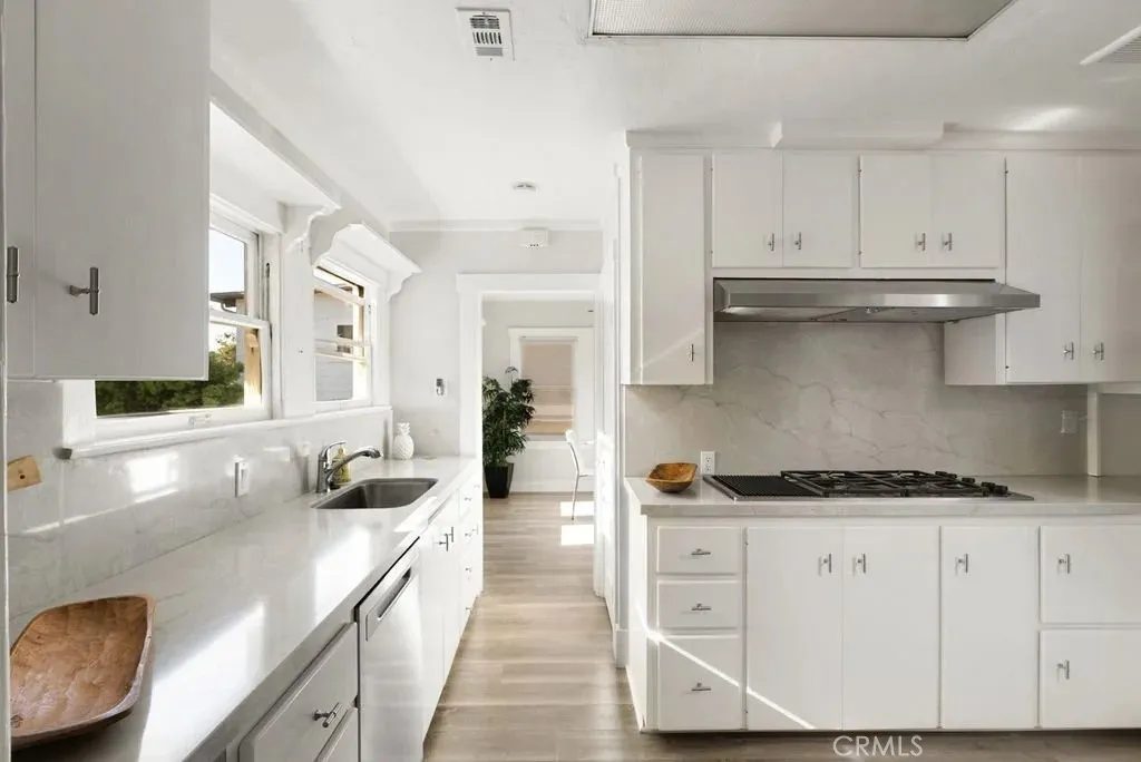 Nhà bán 4 phòng ngủ tại Laguna Beach, CA - $3,595,000 - ảnh 5