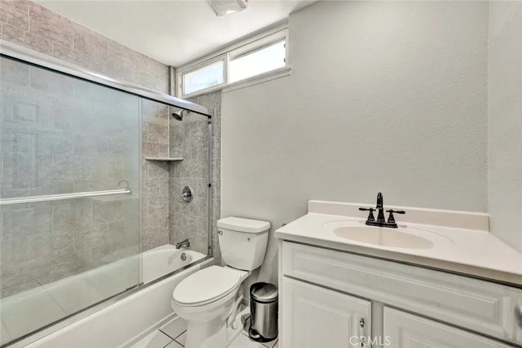 5-Bedroom Single-Family Home for Sale in Irvine, CA – 3841 Claremont St – $1,579,900 - photo 10