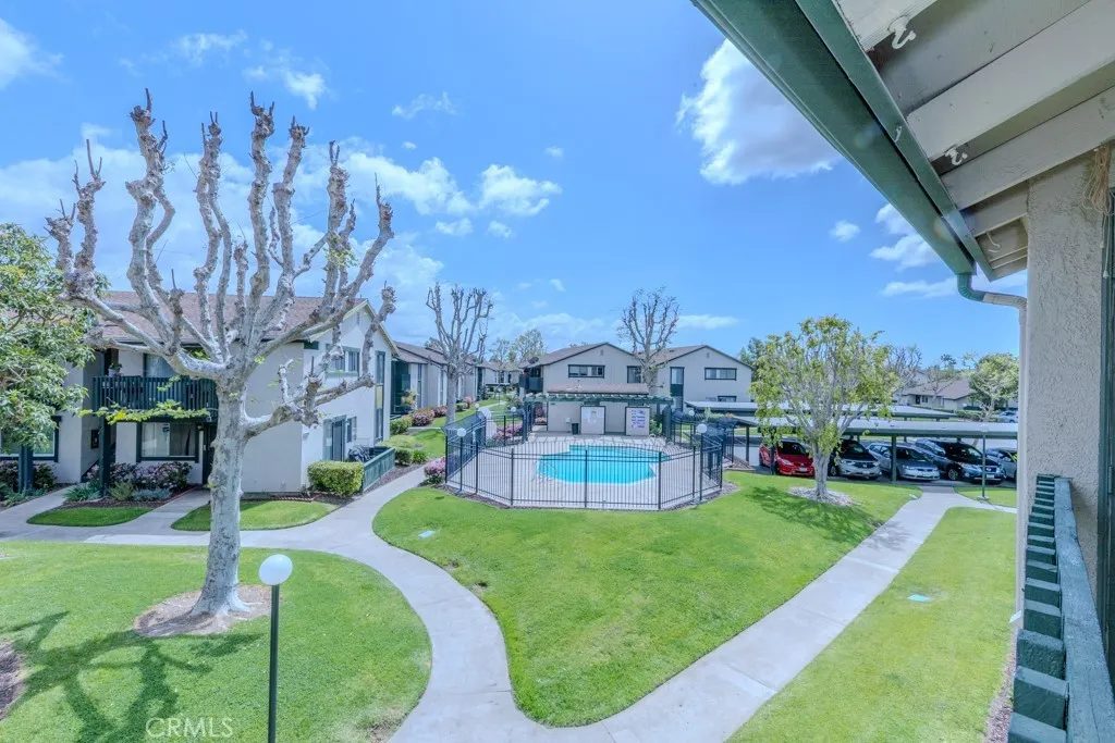 Nhà bán 2 phòng ngủ tại Lake Forest, CA - $475,000 - ảnh 12