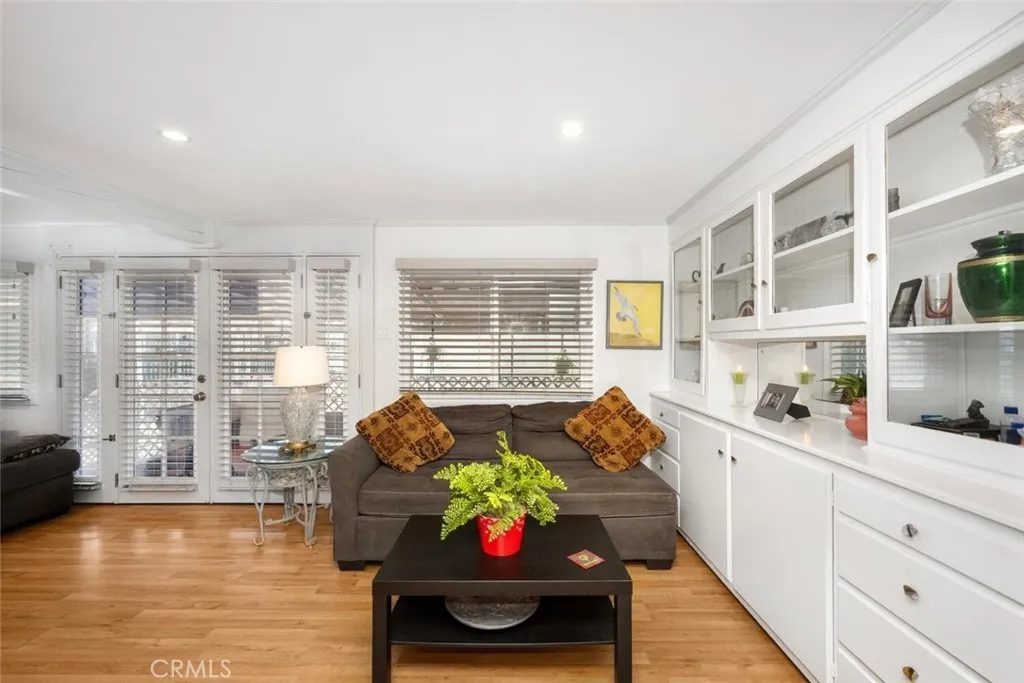 Nhà bán 2 phòng ngủ tại Long Beach, CA - $235,000 - ảnh 10