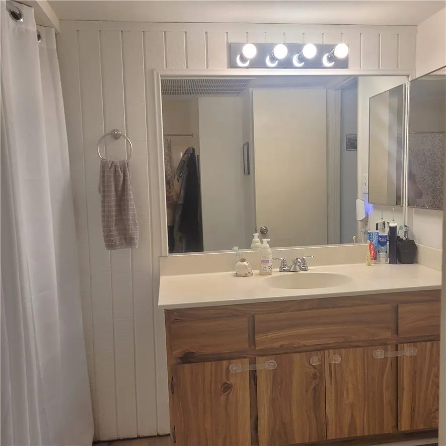 Nhà bán 1 phòng ngủ tại Lake Forest, CA - $420,000 - ảnh 2