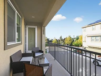 Nhà bán 3 phòng ngủ tại Hayward, CA - $999,999 - ảnh 10