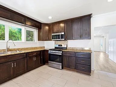 3-Bedroom Single-Family Home for Sale in San Jose, CA – 422 Mayellen Ave – $1,000,000 - photo 2