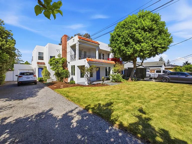 Nhà bán 7 phòng ngủ tại Redwood City, CA - $2,349,000