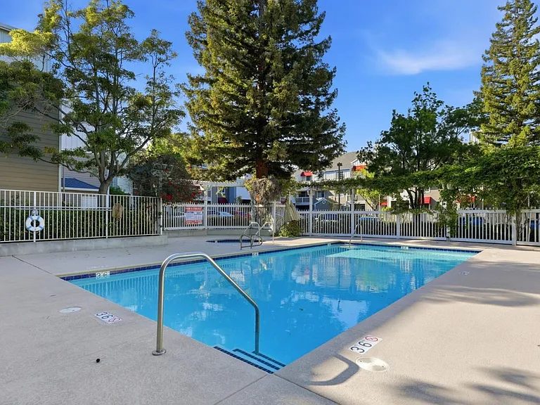 Nhà bán 2 phòng ngủ tại Sunnyvale, CA - $749,000 - ảnh 7
