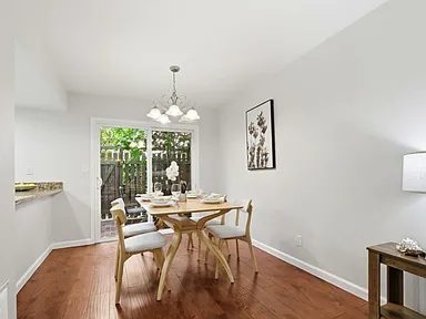 Nhà bán 2 phòng ngủ tại Cupertino, CA - $899,000 - ảnh 3