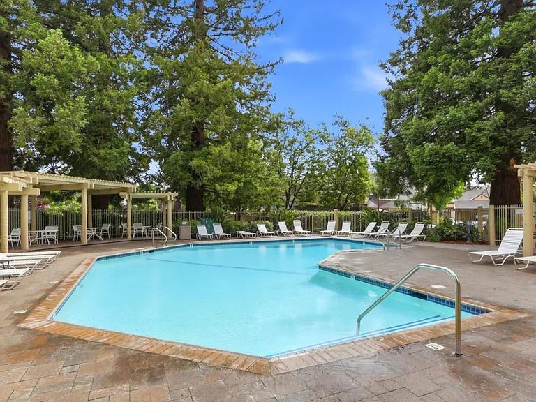 2-Bedroom Townhome for Sale in San Jose, CA – 1941 Huxley Ct – $987,000 - photo 11