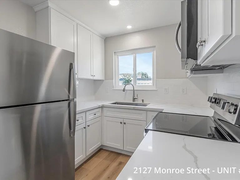 Nhà bán 8 phòng ngủ tại Santa Clara, CA - $1,999,888 - ảnh 3