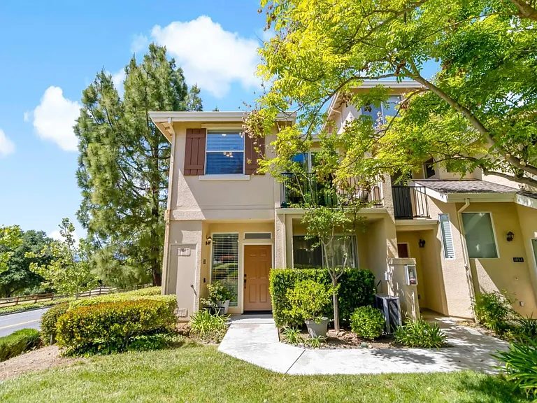 Nhà bán 2 phòng ngủ tại San Jose, CA - $790,000