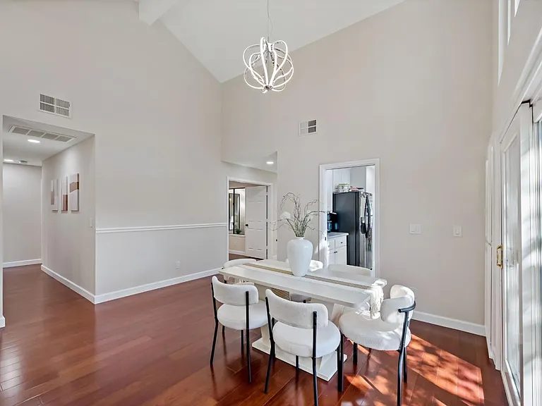 Nhà bán 3 phòng ngủ tại Morgan Hill, CA - $1,200,000 - ảnh 11
