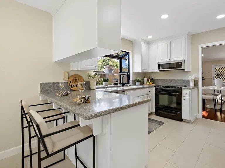 Nhà bán 3 phòng ngủ tại Morgan Hill, CA - $1,200,000 - ảnh 9