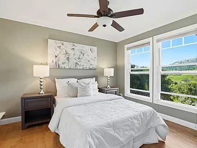 Nhà bán 5 phòng ngủ tại Morgan Hill, CA - $1,599,999 - ảnh 10
