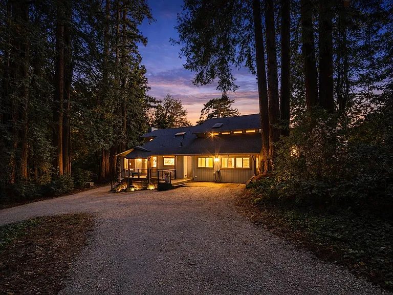 Nhà bán 4 phòng ngủ tại Watsonville, CA - $1,449,000