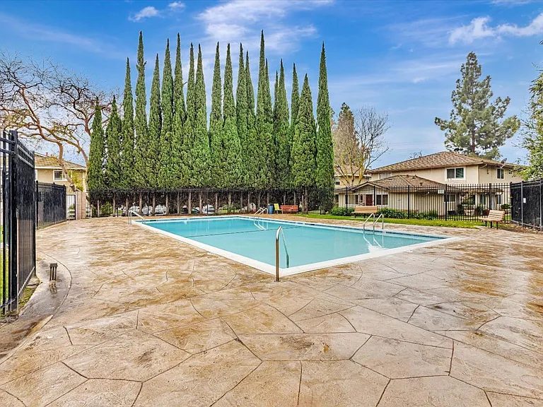 2-Bedroom Condo for Sale in San Jose, CA – 909 Gilchrist Dr #1 – $499,000 - photo 12