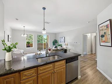Nhà bán 2 phòng ngủ tại San Jose, CA - $650,000 - ảnh 4