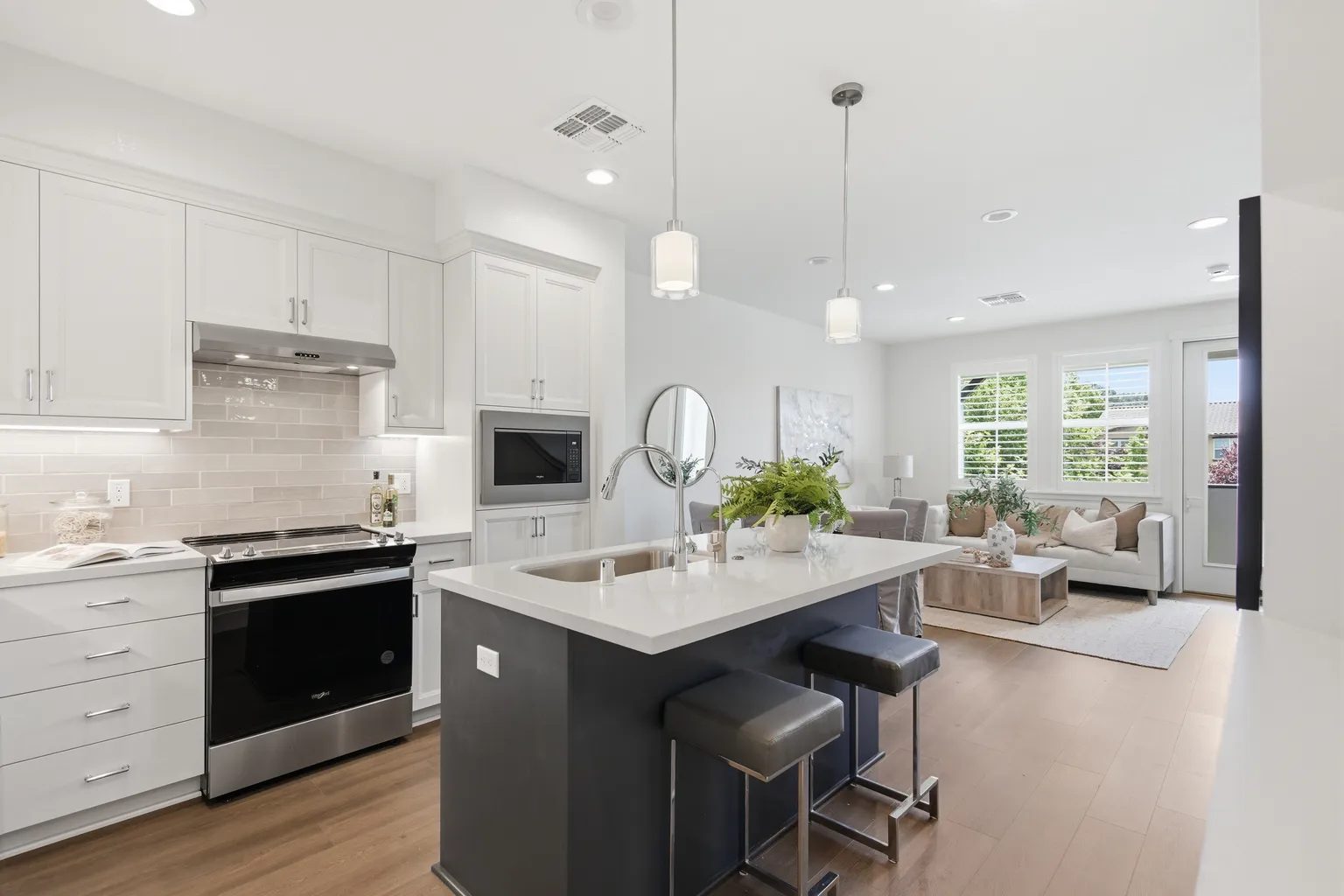Nhà bán 3 phòng ngủ tại Morgan Hill, CA - $838,000 - ảnh 5