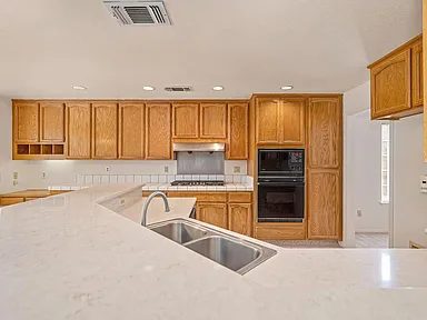 4-Bedroom Single-Family Home for Sale in Elk Grove, CA – 5021 Krista Ct – $630,000 - photo 7