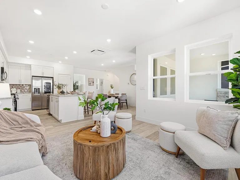 Nhà bán 3 phòng ngủ tại Dublin, CA - $1,090,000 - ảnh 2