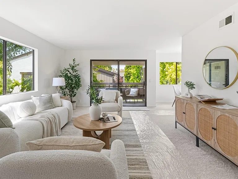 Nhà bán 2 phòng ngủ tại Palo Alto, CA - $995,000 - ảnh 2