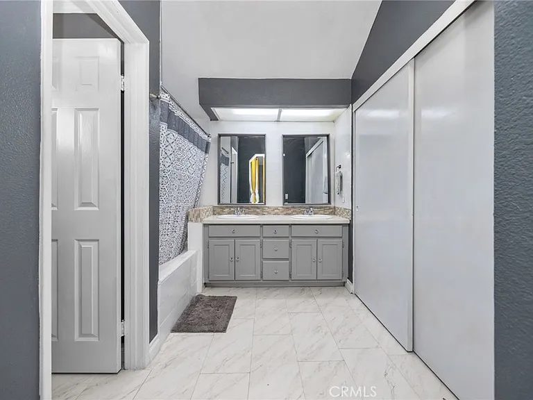 Nhà bán 4 phòng ngủ tại Corona, CA - $669,000 - ảnh 11