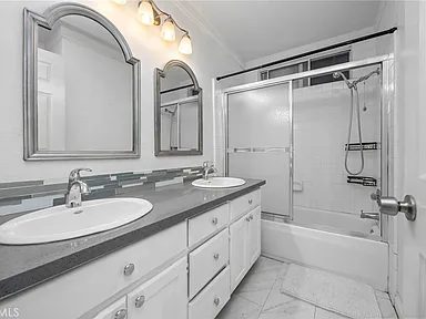 Nhà bán 4 phòng ngủ tại Corona, CA - $669,000 - ảnh 13