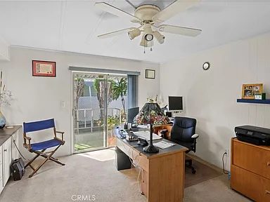 Nhà bán 2 phòng ngủ tại Lake Forest, CA - $165,000 - ảnh 5