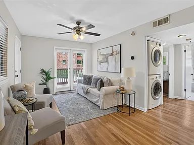 Nhà bán 2 phòng ngủ tại Atlanta, GA - $275,000 - ảnh 2