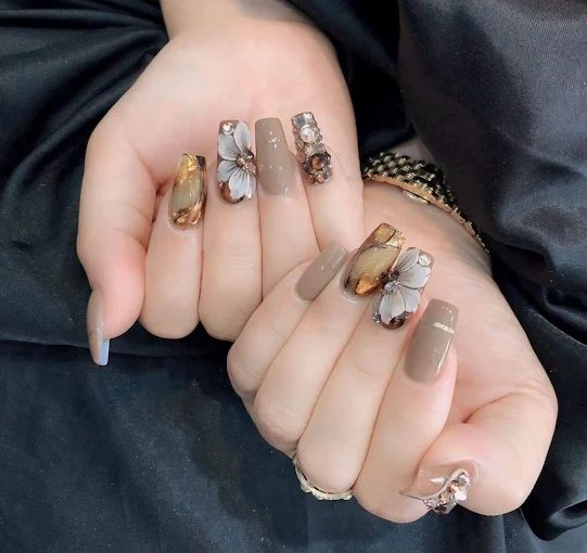 Sang Tiệm Nails Brownwood, Texas - Income Tốt