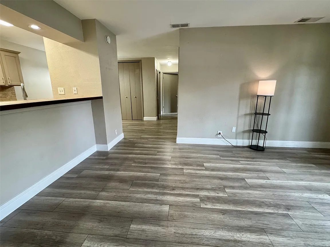 Bán Căn Hộ 2 Phòng Ngủ tại North Dallas, TX $205,000 - ảnh 5