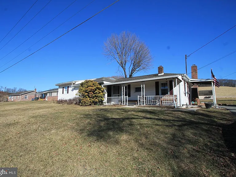 2-Bedroom Single-Family Home for Sale in Thompsontown, PA – $179,000 - photo 6