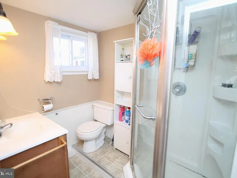 2-Bedroom Single-Family Home for Sale in Thompsontown, PA – $179,000 - photo 4