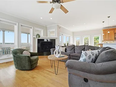 5-Bedroom Single-Family Home for Sale in Bay Bridge Ln, VA – 0004812 Bay Bridge Ln – $1,745,000 - photo 3