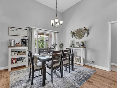 $305,000 - Nhà bán 3 phòng ngủ Clarksville, TN 37042 - ảnh 4