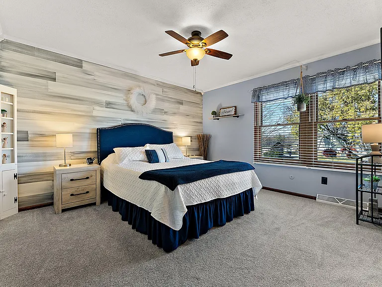 $429,000 - Nhà bán 3 phòng ngủ La Porte, IN 46350 - ảnh 5