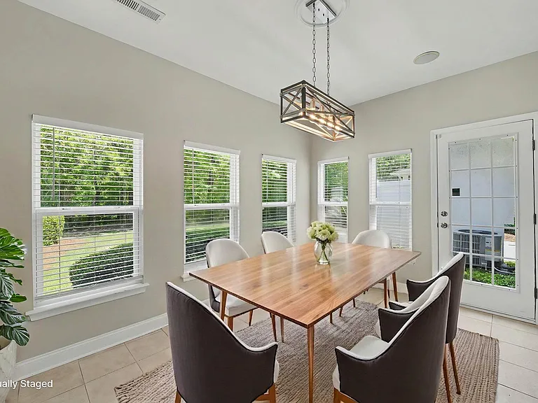 3-Bedroom Condo for Sale in North Charleston, SC – 0005150 Trump St Unit 1904 – $319,000 - photo 4
