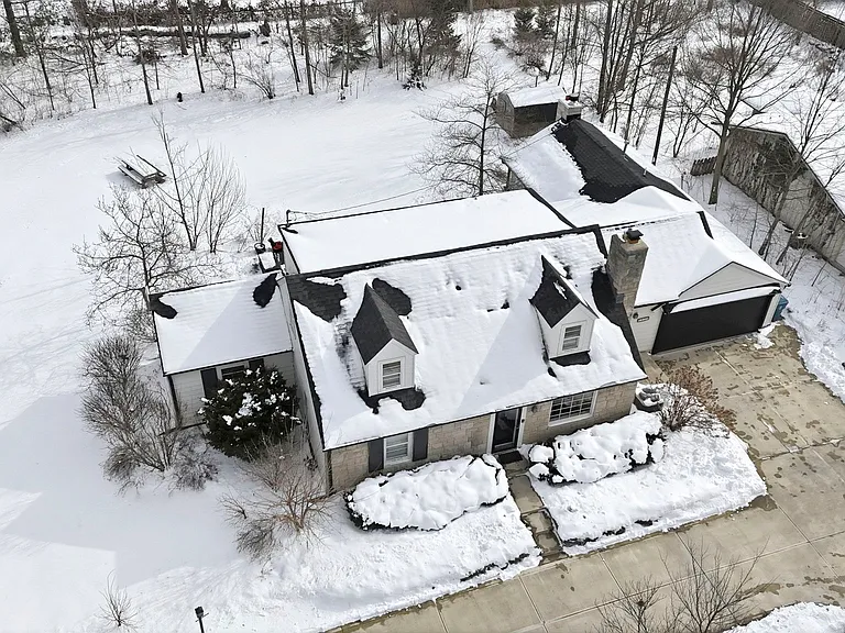 5-Bedroom Single-Family Home for Sale in Carmel, IN – 0001025 Oswego Rd – $1,200,000 - photo 2