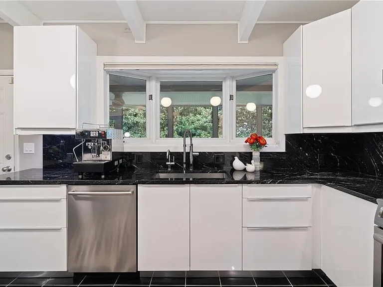 Nhà Mid-Century Modern Tại Brookhaven, GA - $1.1M - ảnh 7