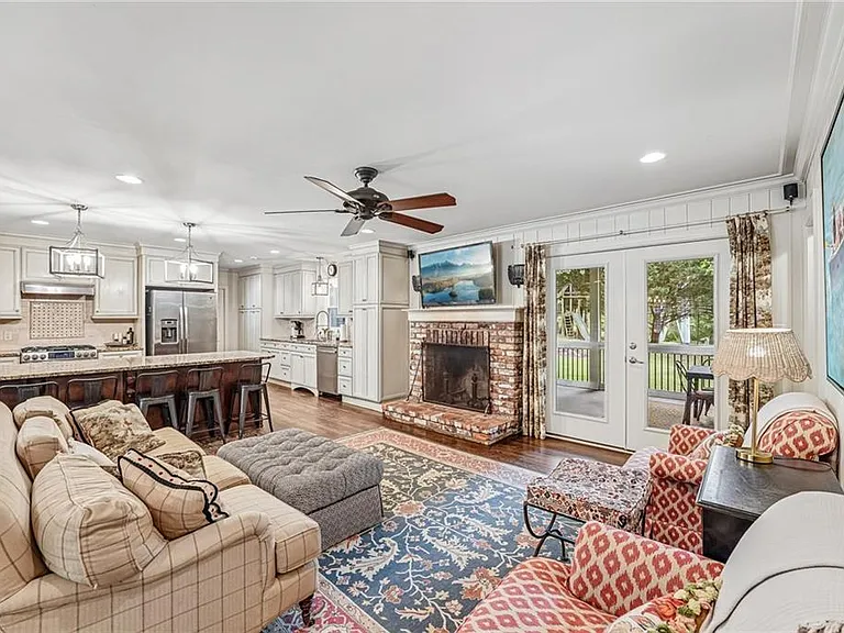 1664 Alderbrook Rd NE, Atlanta, GA 30345 - ảnh 2