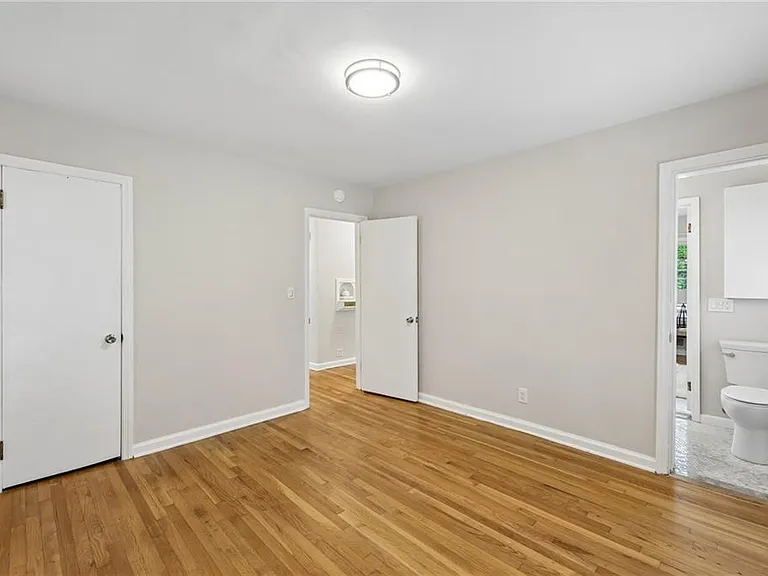 579 N Superior Ave, Decatur, GA 30033 - ảnh 10